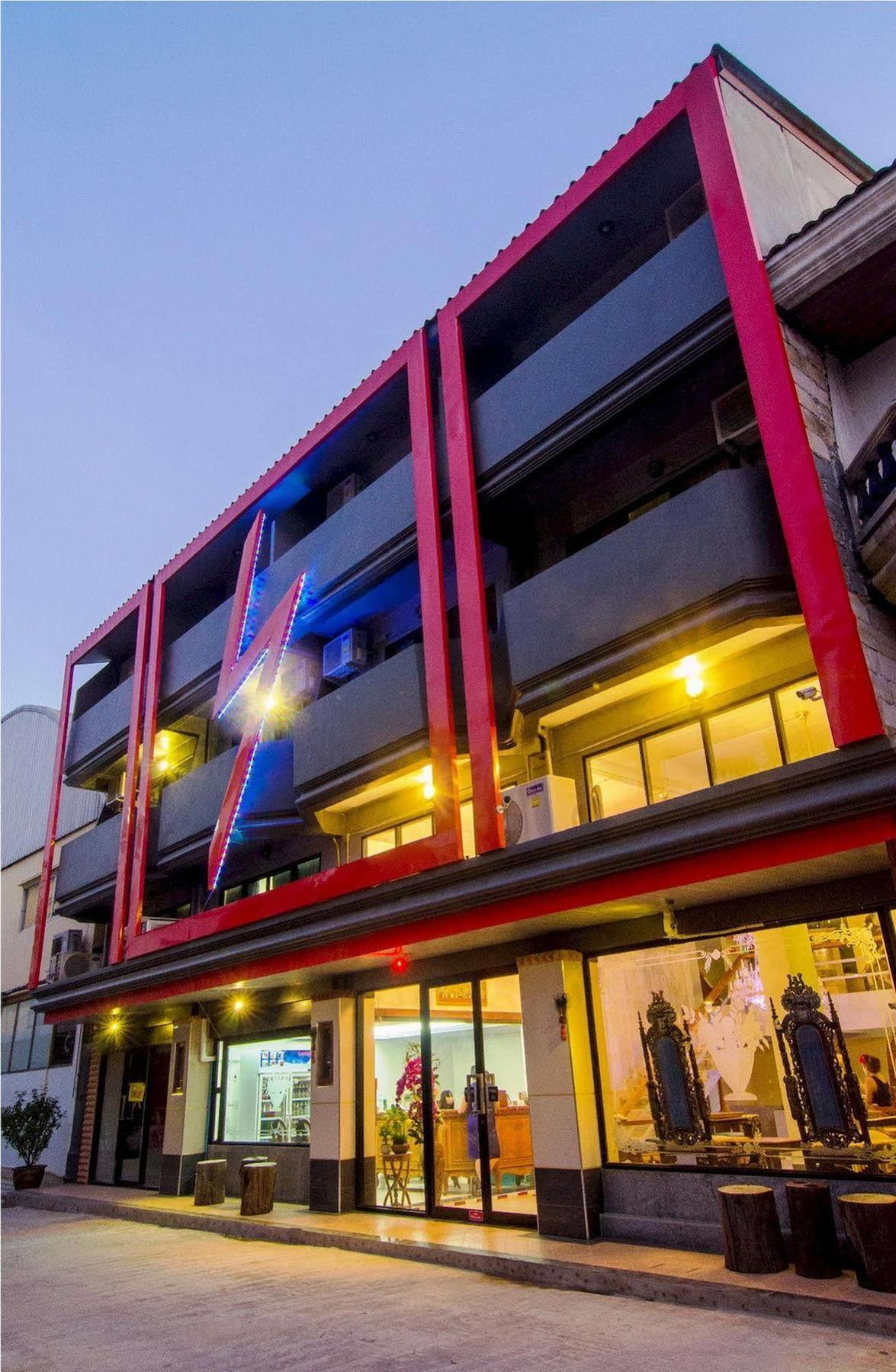 昆斯理艺术精品度假酒店 芭達亞 外观 照片
